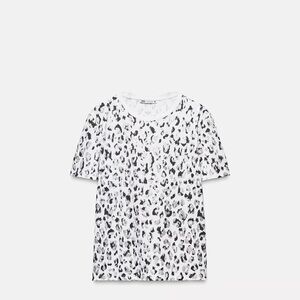 METALLIC ANIMAL PRINT T-SHIRT